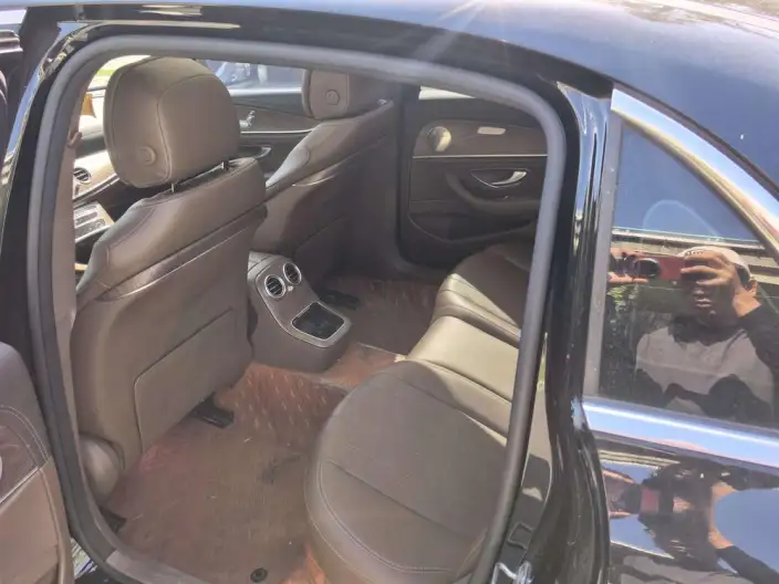 Mercedes-Benz E-Class 2021 Model Facelift E 260 L sedan – фото 9