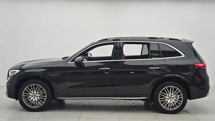 Mercedes-Benz GLC 2025 Model Facelift GLC 300 L 4MATIC Dynamic Model 5 seat – фото 4