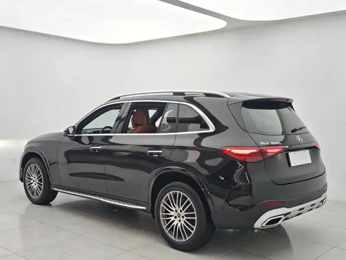 Mercedes-Benz GLC 2025 Model Facelift GLC 300 L 4MATIC Dynamic Model 5 seat – фото 5