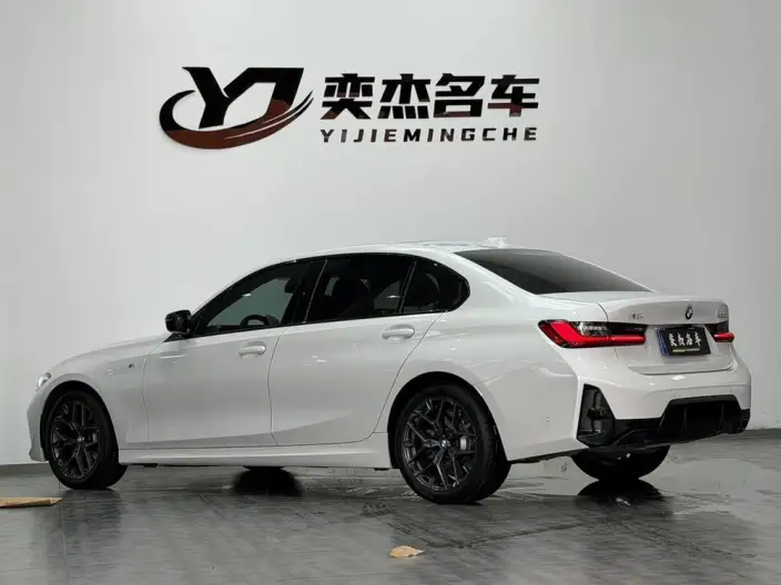 BMW 3 Series 2025 Model 330Li M Sports Night Set – фото 4