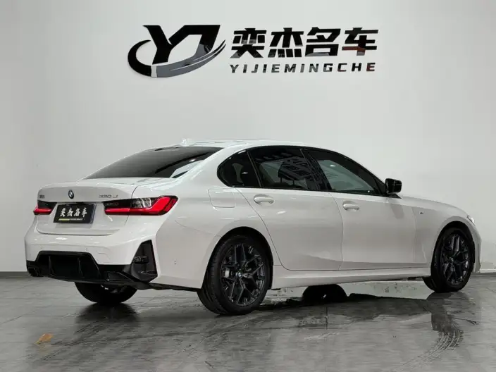 BMW 3 Series 2025 Model 330Li M Sports Night Set – фото 6