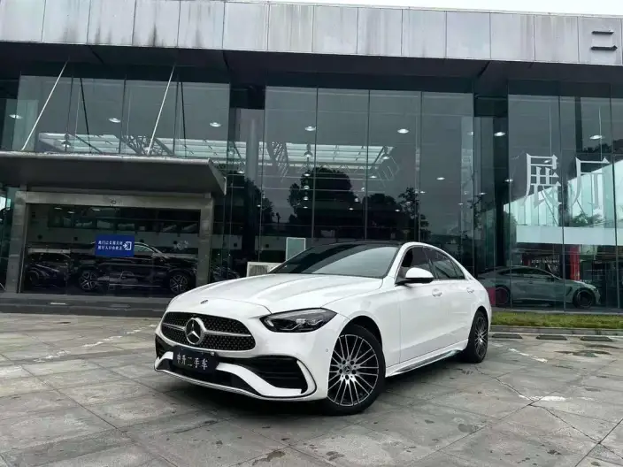 Mercedes-Benz C-Class 2025 Model C 260 L Sports Edition – фото 1