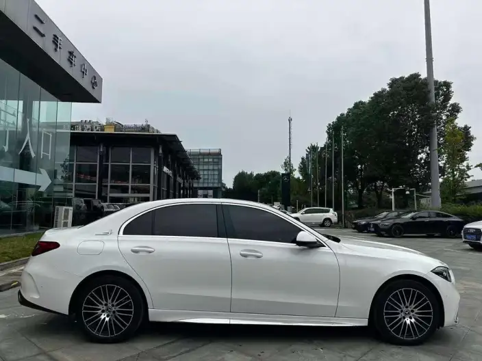 Mercedes-Benz C-Class 2025 Model C 260 L Sports Edition – фото 8
