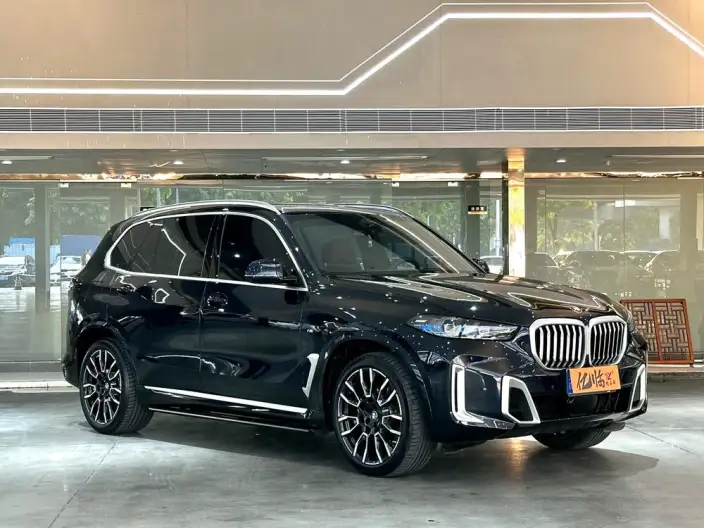 BMW X5 2023 Model xDrive40Li M Sports Set – фото 3