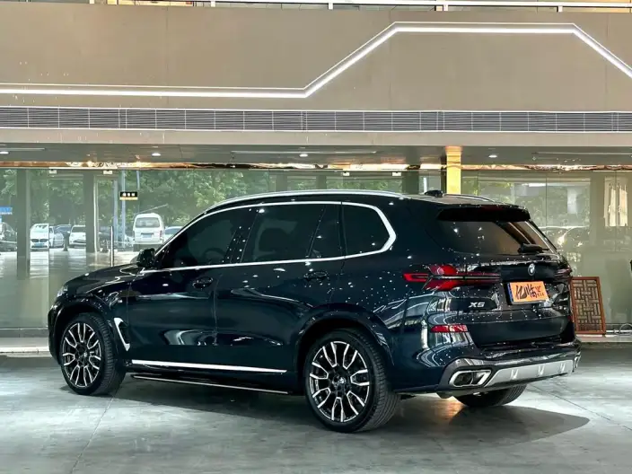 BMW X5 2023 Model xDrive40Li M Sports Set – фото 4