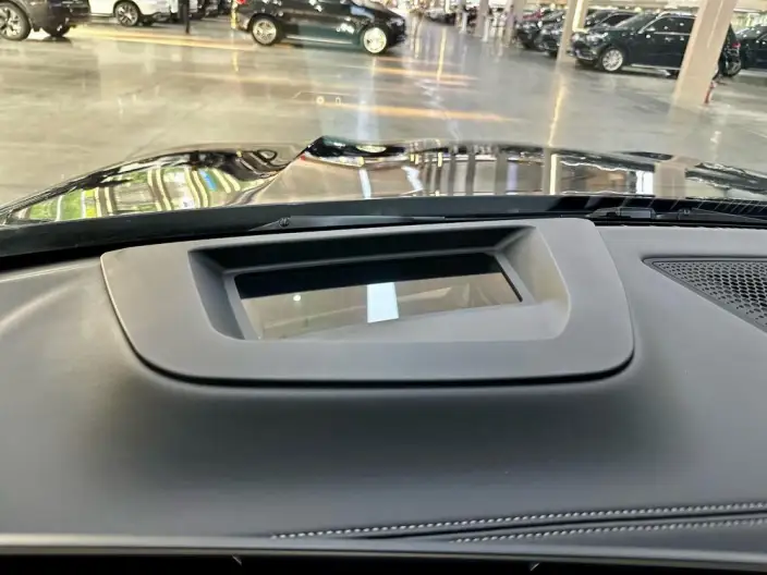 BMW X5 2023 Model xDrive40Li M Sports Set – фото 9