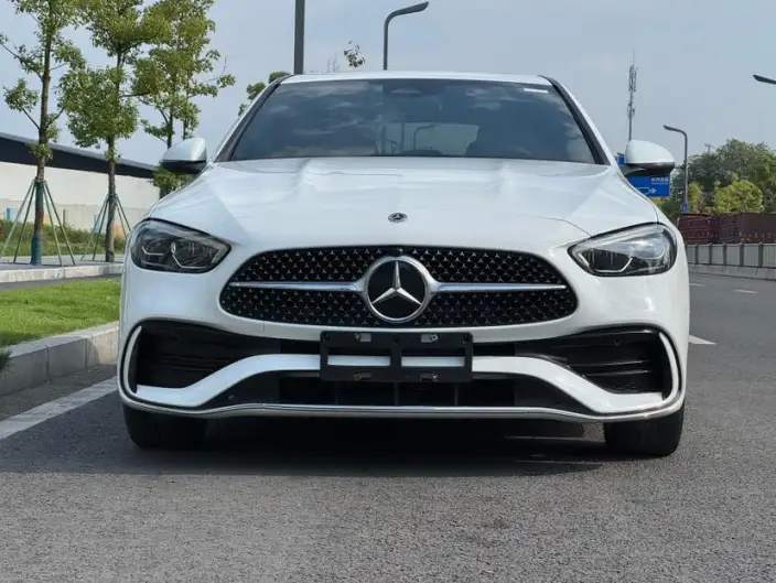 Mercedes-Benz C-Class 2024 Model C 200 L Sports Edition – фото 2