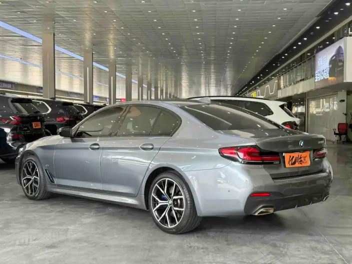 BMW 5 Series Imported 2022 Model Facelift 530i M Sports Set – фото 4