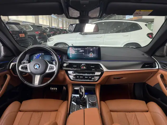 BMW 5 Series Imported 2022 Model Facelift 530i M Sports Set – фото 10