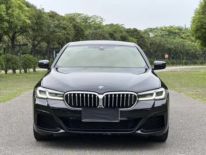 BMW 5 Series 2021 Model 525Li M Sports Set – фото 2