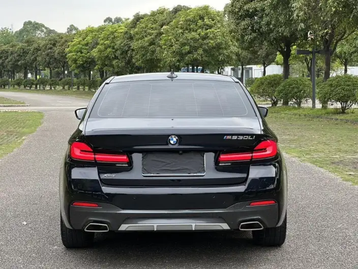 BMW 5 Series 2021 Model 525Li M Sports Set – фото 5