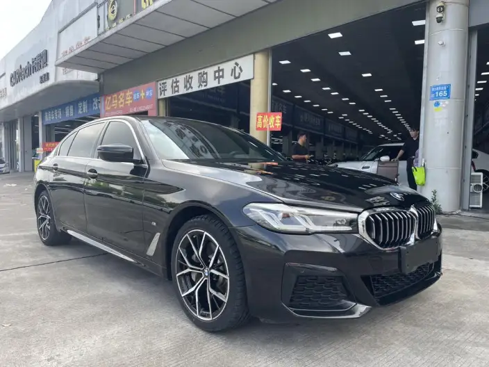 BMW 5 Series 2023 Model 530Li Exclusive Model M Sports Set – фото 3