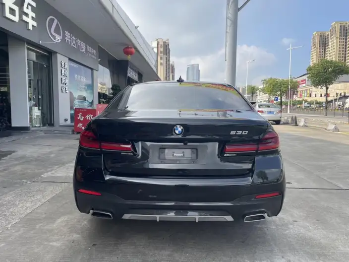 BMW 5 Series 2023 Model 530Li Exclusive Model M Sports Set – фото 5