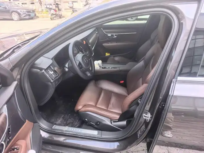 Volvo S90 2022 Model B5 Smart Range Deluxe Edition – фото 7