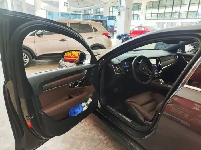 Volvo S90 2022 Model B5 Smart Range Deluxe Edition – фото 9
