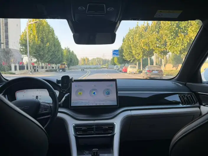 BYD Song PLUS DM 2023 Model DM-i Champion Edition 110KM Flagship Model – фото 7