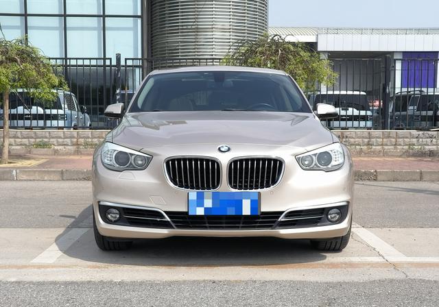 BMW 5 Series Gran Turismo 2014 модификация 528i Luxury – фото 2