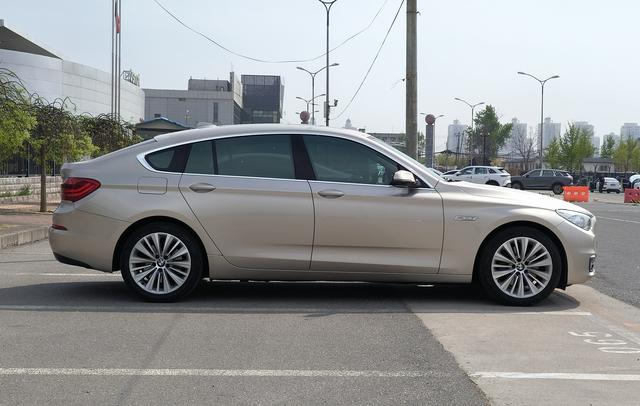 BMW 5 Series Gran Turismo 2014 модификация 528i Luxury – фото 4