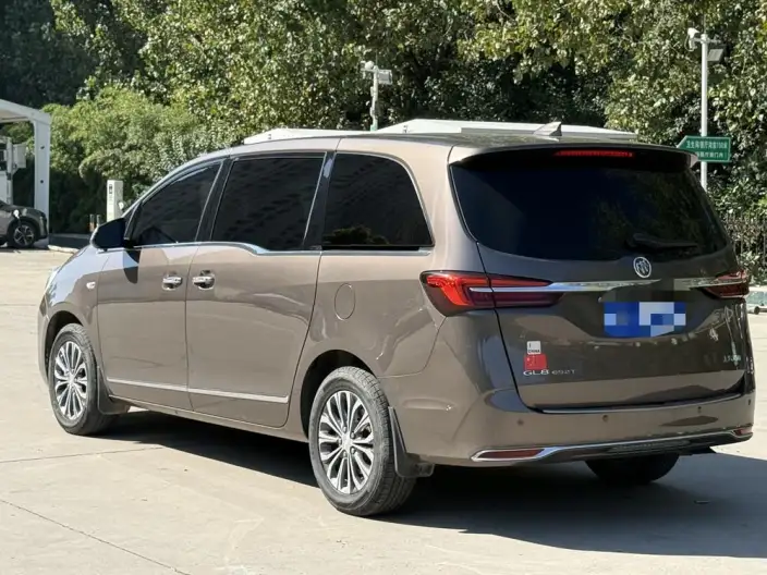 Buick GL8 2020 Model Business class 652T Luxury Model