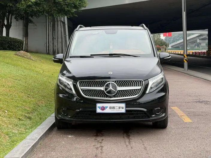 Viano 2021 Model 2.0T Elite Edition 7 seat – фото 2