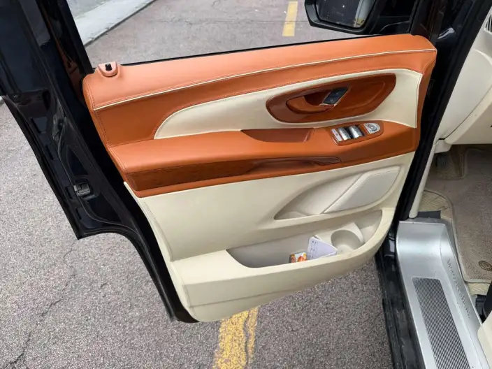 Viano 2021 Model 2.0T Elite Edition 7 seat – фото 6