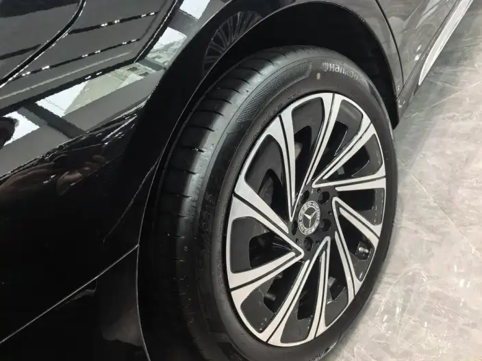 Mercedes-Benz E-Class 2024 Model E 300 L Luxury Model sedan – фото 6