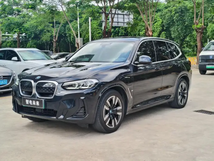 BMW iX3 2022 Model Facelift Leading Model – фото 1