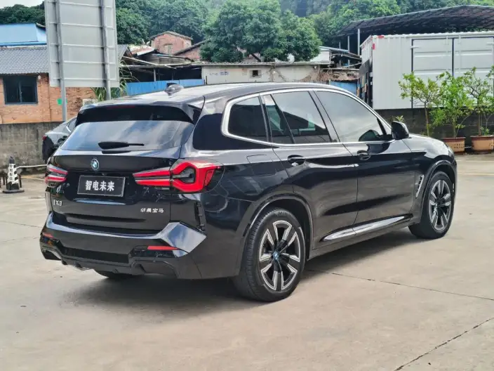 BMW iX3 2022 Model Facelift Leading Model – фото 6