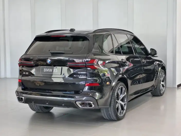 BMW X5 2023 Model xDrive30Li Exclusive Model M Sports Night Set – фото 4