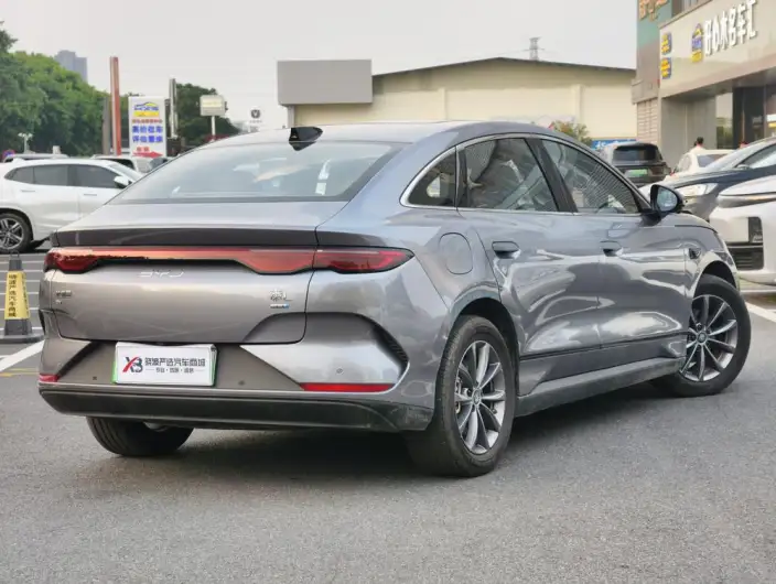 QinL EV 2025 Model 470KM Leading Model – фото 6