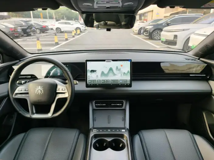 QinL EV 2025 Model 470KM Leading Model – фото 9