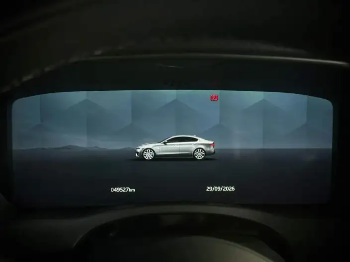 Jaguar XE L 2022 Model 2.0T 250PS R-DYNAMIC S Enterprising Sports Edition – фото 6