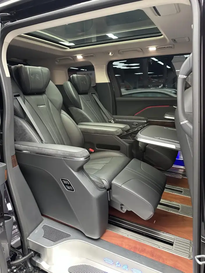 HONGQI HQ9 PHEV 2024 Model 4WD Deluxe Edition – фото 6
