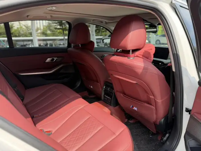 BMW 3 Series 2025 Model 325Li M Sports Set – фото 9