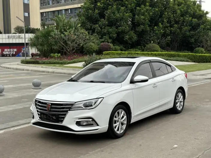 Roewe i5 2020 Model 1.5L Automatic 4G Connected Luxury Edition