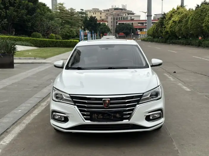 Roewe i5 2020 Model 1.5L Automatic 4G Connected Luxury Edition
