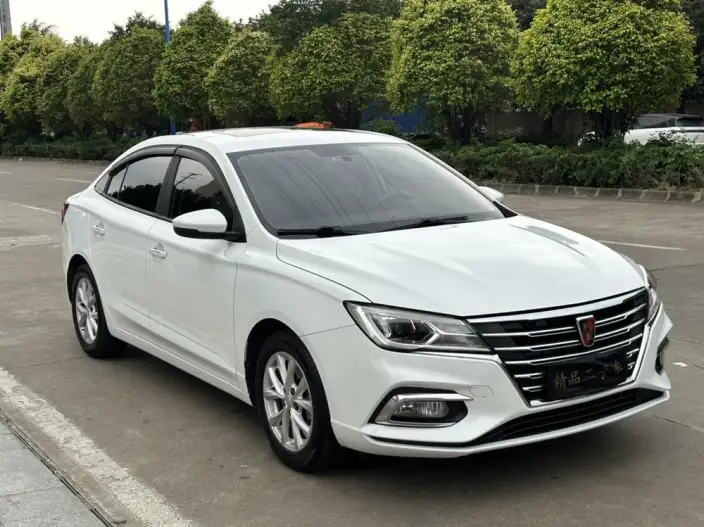 Roewe i5 2020 Model 1.5L Automatic 4G Connected Luxury Edition