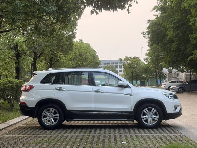 Changan CS75 2014 модификация 2.0L Manual Luxury National V – фото 4