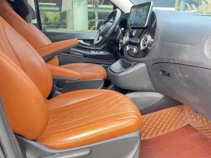 Viano 2023 Model 2.0T Elite Edition 7 seat – фото 10