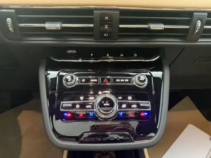 Lincoln Corsair 2022 Model Facelift 2.0T 2WD Zunya Edition – фото 9