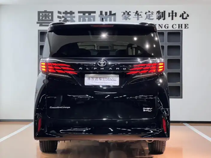 Elfa 2023 Model 2.5L Intelligent Hybrid 4WD Premium Edition – фото 4
