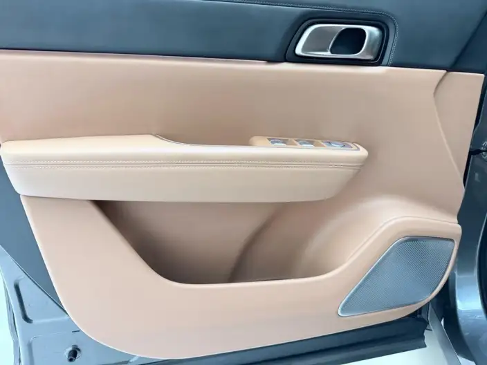 Li Auto ONE 2020 Model Extended Range 6 seat Edition – фото 8