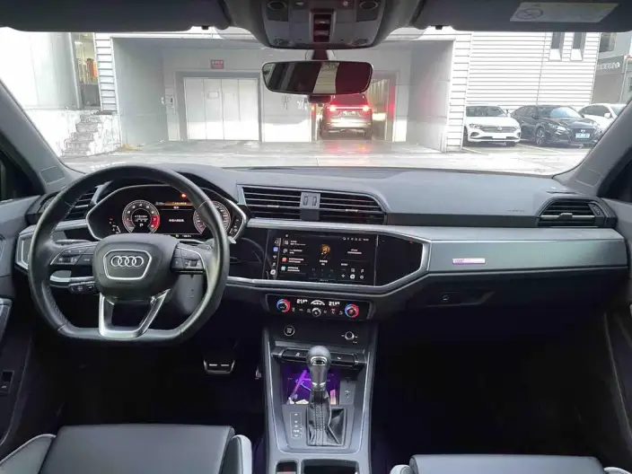 AUDI Q3 2024 Model 35 TFSI Fashion Dynamic Model – фото 9