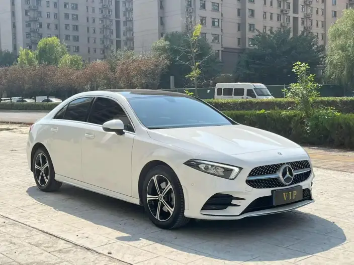 Mercedes-Benz A-class 2022 Model Facelift A 200 L Sports sedan Fashion Edition