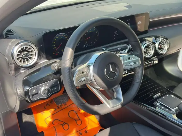 Mercedes-Benz A-class 2022 Model Facelift A 200 L Sports sedan Fashion Edition – фото 6