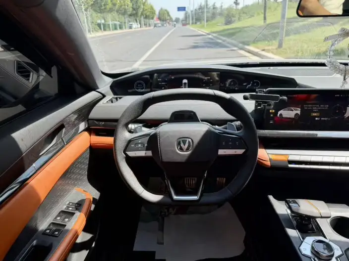 Changan UNI-V 2023 Model 1.5T Sports Edition – фото 8