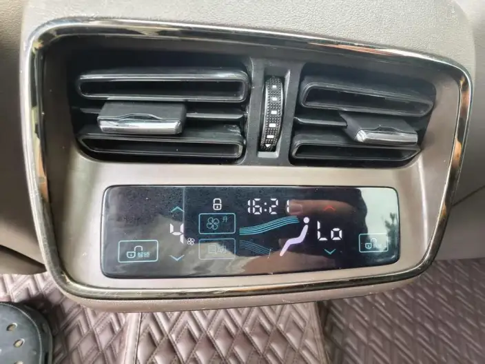 BYD Han DM 2020 Model DM 4WD performance version Noble Model – фото 7