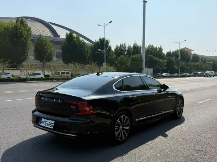 Volvo S90 2021 Model B5 Smart Range Deluxe Edition – фото 6