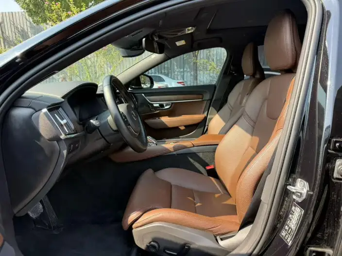 Volvo S90 2021 Model B5 Smart Range Deluxe Edition – фото 8