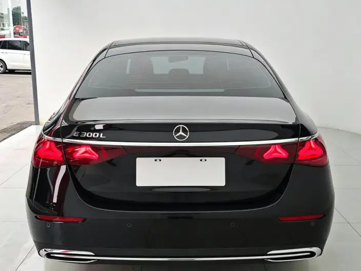 Mercedes-Benz E-Class 2025 Model E 300 L Luxury Model sedan – фото 6